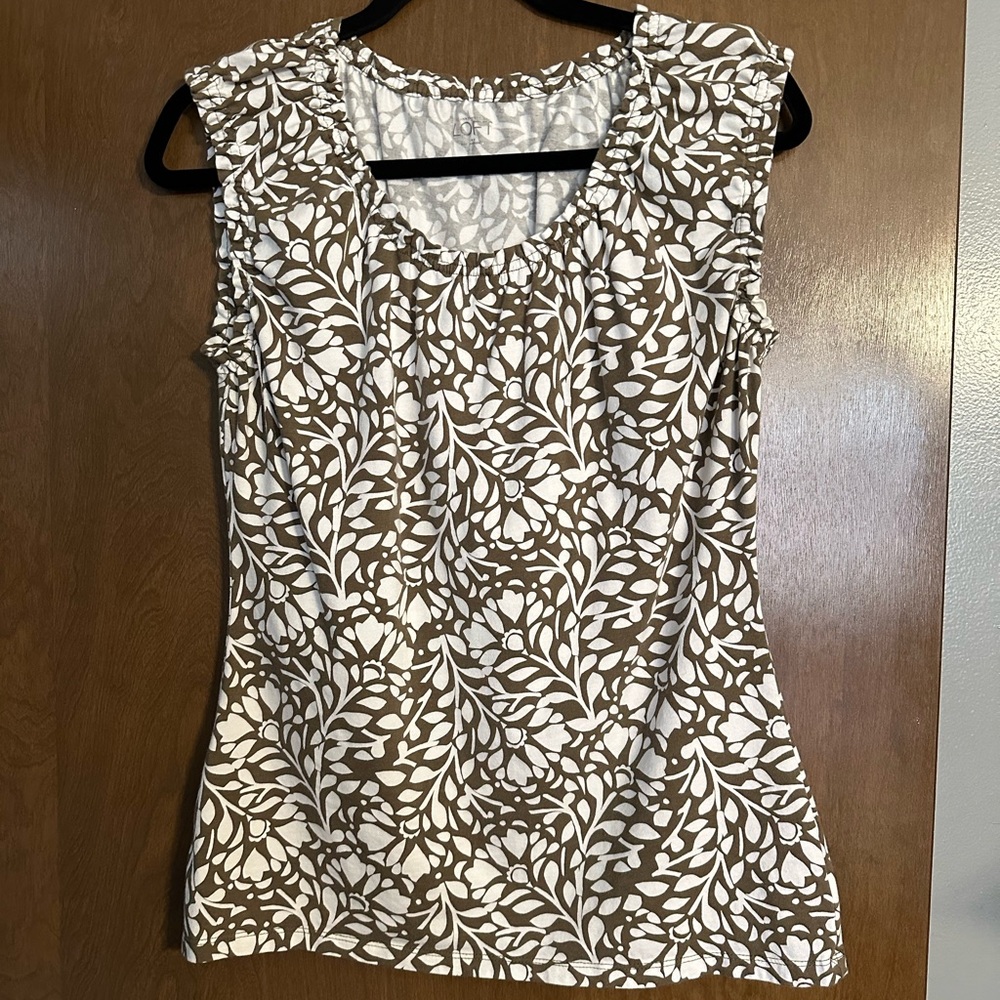 LOFT Shell Tank Top